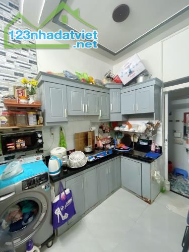NGAY CÔNG TY MERCEDES - BÁN NHÀ 2 TẦNG ĐƯỜNG SỐ 19 P8 QUẬN GÒ VẤP - 3