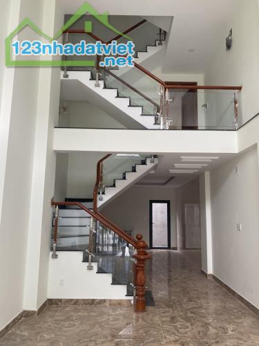 Nhà 5 tầng Thạnh Lộc 49 Q12, 63m2, 4x16m chỉ 5.x tỷ - 2