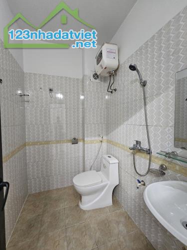 Bán nhà Kim Giang, Ngõ thông, 30m2, 5 tầng, Chỉ 6,x tỷ - 2