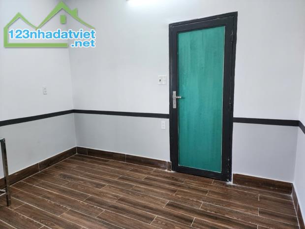 Bán nhà CHDV TX25, 8x18m, 3 tầng 10 phòng full sẵn thu nhập ~265tr/năm nhỉnh 6 Tỷ - 3