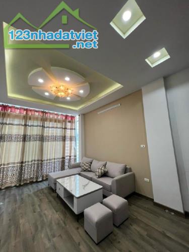 Nhà Phố NGUYỄN KHANG 42M2*5.TẦNG GARA Ô TÔ TRÁNH ĐỖ 247 - 3