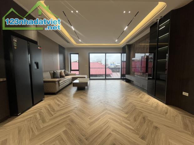 Siêu Phẩm 7T Thang Máy Phân Lô Nguyễn Văn Cừ, 60M2, ÔTô Tránh, Full Nội Thất, Nhỉnh 17 Tỷ. - 1