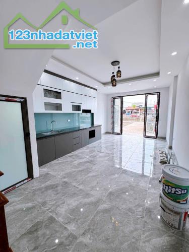 Siêu Phẩm View Hồ Nhà 2 Mặt Tiền,DT60m2*4T ,Gần KĐT Đô Nghĩa,Bệnh Viện Nhi 2 - 4