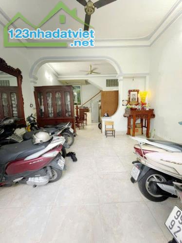 🏡🏡🏡 MẶT TIỀN HẺM XE TẢI TRÁNH . TRỤC ĐƯỜNG NHẤT CHI MAI - XE HƠI NGỦ TRONG NHÀ - SÁT NH - 2