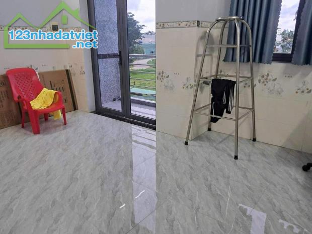 bán gấp nhà 1 trệt 1lầu 75m2 giá 850triệu ngay cây xăng minh toàn đường tỉnh lộ 9 - 3