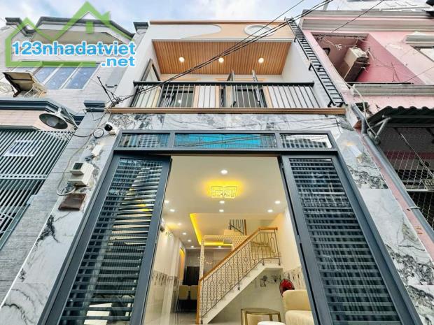 Cần tiền bán gấp căn nhà Đường Nguyễn Trãi, P.8, Quận 5. Giá chỉ 2tỷ660, DT 50m2 - 5