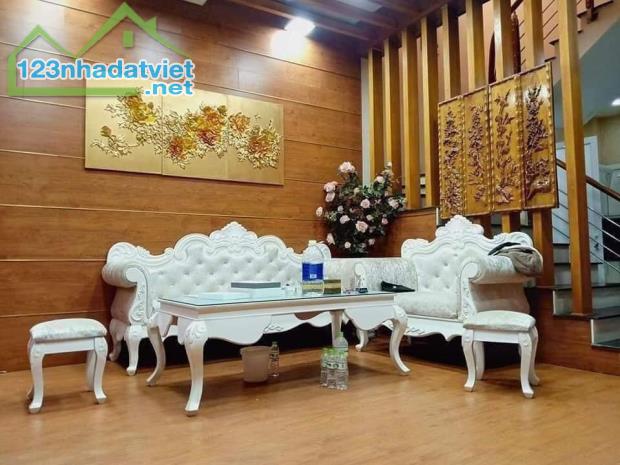 [hot] Bán nhà Phố Lý Thường Kiệt, 120m2x4T, MT 6m, Giá 31.8 tỷ, KD - 2