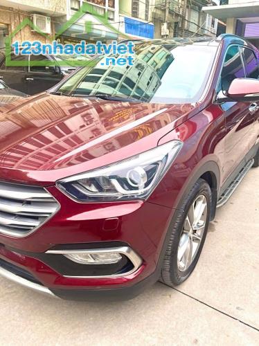 Cần Bán Xe Santafe dầu cao cấp 2018 - Xe nữ đi chủ yếu trong Hà Nội