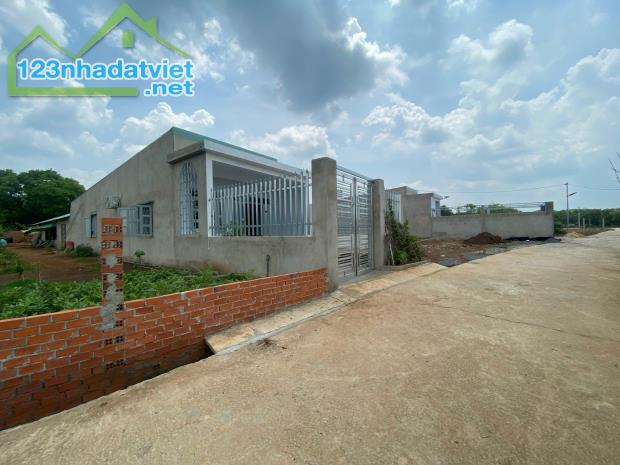 BÁN NHANH(10X40=400M2)THỔ CƯ SẲN SỔ HỒNG RIÊNG GẦN CHỢ TRƯỜNG HỌC CÁC CẤP GIÁ 195TR - 4