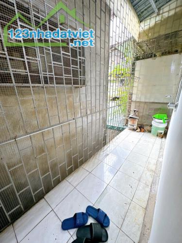 BÁN NHÀ TẬP THỂ GIẢNG VÕ, ĐỐNG ĐA, T3, 70M2 (41m2 sổ), 2 NGỦ, 2 THOÁNG, HƠN 3 TỶ. - 2