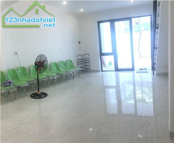 ♥ Nhà Kiệt rộng Hoàng Diệu thông Nguyễn Văn Linh, 112m2, 2 tầng, 3.x tỷ - 3