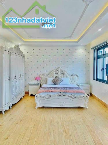 Bán Căn Villa hẻm oto Mai Anh Đào P8 Giá cực tốt - 2