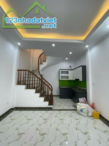 Bán nhà lô góc 30m², 2.2 tỷ, Trung tâm Phụng Châu - 3