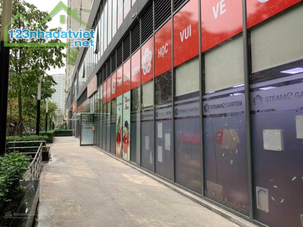 Bán  Shophouse Kosmo Tây Hồ,  Diện tích 550m2 giá 70 triệu/m2 - 1