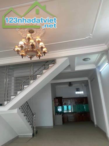 Bán nhà 2T MẶT TIỀN NGUYỄN DUY TRINH -100M2- Phú Hữu, Quận 9 giá nhỉnh 8 tỷ - 1