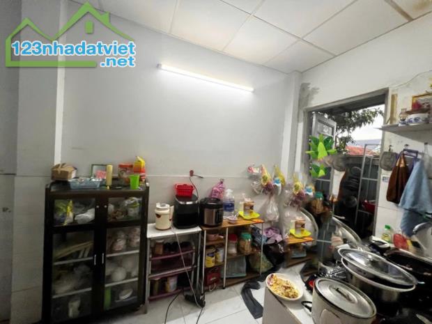 Nhà khu phân lô Quốc Lộ 1A Q12, 56m2, 1 lầu, 2PN, 4x14m, Đ.8m chỉ 3.x tỷ - 1