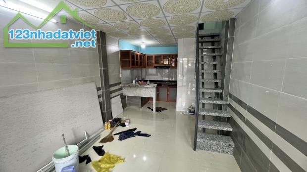 bán nhà quận 7 dưới 4 tỷ. dt: 3,3 x 8m,1 lầu. sổ hồng riêng - 2