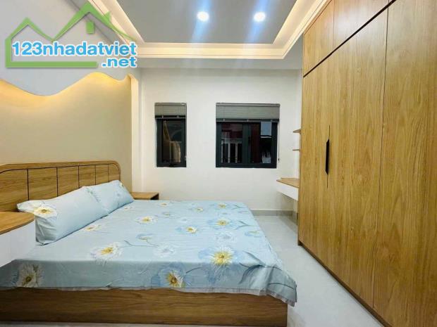 NHÀ ĐINH TIÊN HOÀNG HẺM XE TẢI 6M NỞ HẬU - 35m2 1T 2L 3PN - Giá 7.5 tỷ - 3