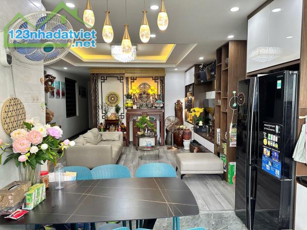 Bán  Chung Cư 7A Lê Đức Thọ,3PN3VS, DT:99/120m2 ,Giá:5.9 tỷ Cầu Giấy - 3