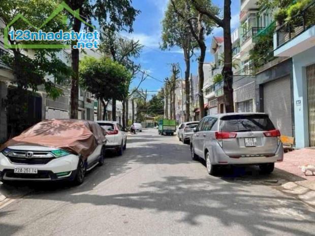 Bán nhà  1 trệt 1 lầu Mặt tiền Trung Tâm Thương Mại p7 v,dt 5x20=100m,đuồng 15m,giá 11TY