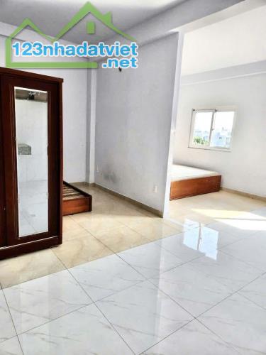 Bán tòa Nhà 6 Tầng đường Nơ Trang Long gần Nguyễn Xí, DT: 6.3x40m, 14 PN, 20.9  tỷ. - 3