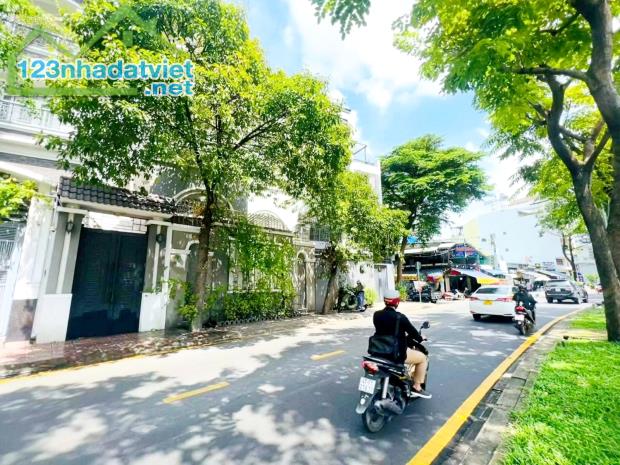 Cho thuê BIỆT THỰ 276 Trường Sa, P3, Quận Bình Thạnh. Hầm, 3,5 tầng(10x16) 600m2 chỉ 80tr