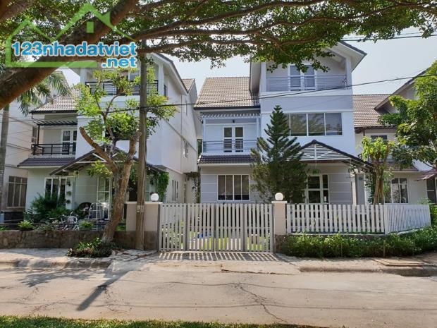 Bán Biệt Thự ven sông Sài Gòn Riverside Villas 250m2 Giá 7.5 Tỷ - 1