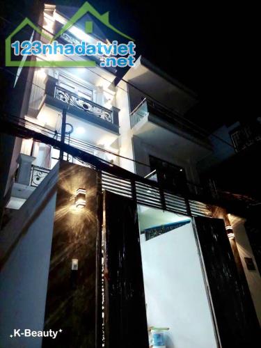QUẬN 12, TÂN CHÁNH HIỆP, NHÀ 70M2 4 TẦNG HẺM XE HƠI, THÔNG, CHỈ NHỈNH 5 TỶ - 5