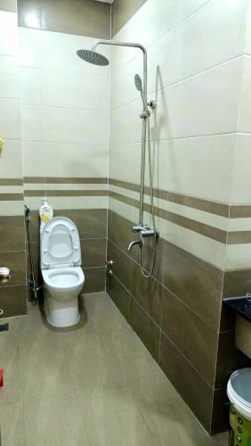 QUẬN 12, TÂN CHÁNH HIỆP, NHÀ 70M2 4 TẦNG HẺM XE HƠI, THÔNG, CHỈ NHỈNH 5 TỶ - 1