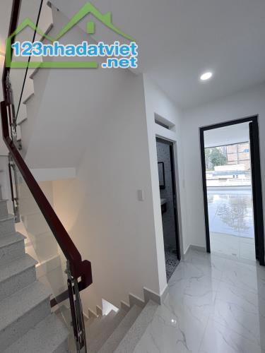 MẶT TIỀN ĐƯỜNG NGUYỄN KIỆM P3 QUẬN GÒ VẤP BÁN NHÀ 3 TẦNG KINH DOANH BUÔN BÁN ĐA LÃNH VỰC - 1