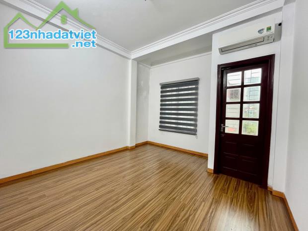 NHÀ PHÂN LÔ - NGÔ QUYỀN, HÀ ĐÔNG - Ô TÔ LÙI CỬA - 40M2 x 4 TẦNG - CHƯA ĐẾN 8 TỶ