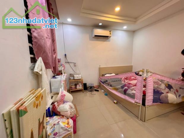 Tân Phú sát bên Tân Bình, 48m2, 4 tầng hoàn công đủ, giá 3.85 tỷ - 2