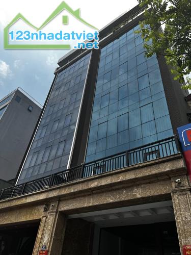 Bán nhà mặt phố Vũ Tông Phan, DT 150m2, MT8m giá 45 tỷ KD vô đối
