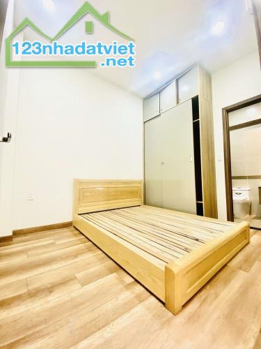 NHÀ BÁN TRƯỜNG CHINH - TÂN PHÚ -SÁT TÂN BÌNH, NGAY CỔNG NHÀ GA T3 - DT 48/74 M2 - 3 TẦNG - - 4