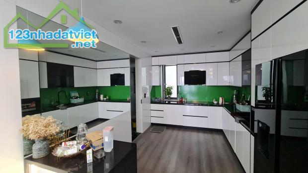 Đấu Giá Việt Hưng, DT80m², Phân lô, Vỉa hè, Ô tô tránh, 6 Tầng Thang Máy, View Vinhomes - 4