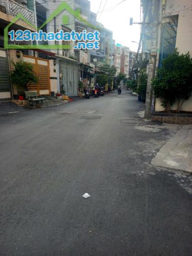 Bán nhà siêu phẩm Tân Cổ Điển, HXT, Phạm Văn Chiêu, 4 tầng, 4PN, Phường 14, Gò Vấp, 6,9 tỷ