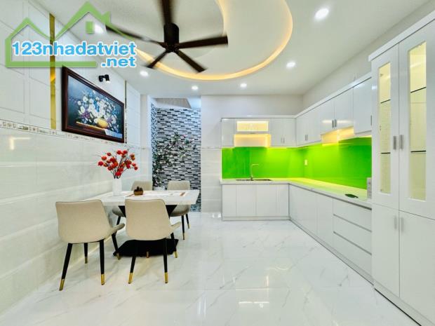 Bán nhà siêu phẩm Tân Cổ Điển, HXT, Phạm Văn Chiêu, 4 tầng, 4PN, Phường 14, Gò Vấp, 6,9 tỷ - 4