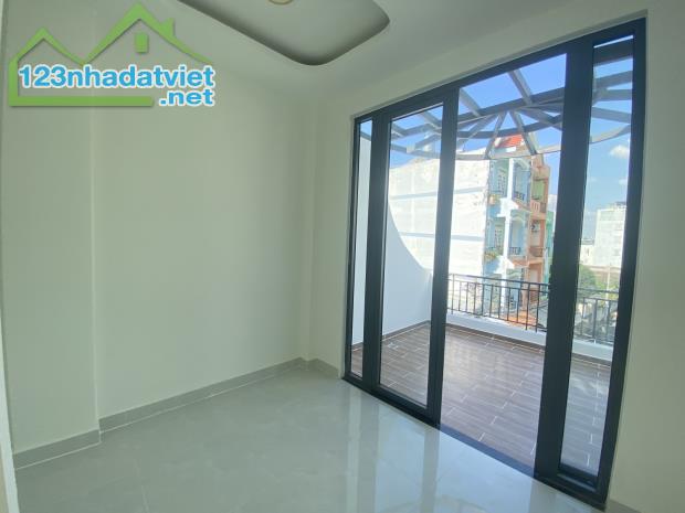 Chủ gấp lắm rồi👉💲 giá nào cũng bán BÁN 🏘️ Hiện đại quận 12-   ❗44m2 - 3tầng 👉 hơn 4❎tỷ - 1