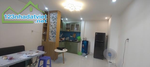 ♣ Nhà Sát MT Hoàng Diệu Chợ Mới, 30m2, 2 tầng, 2PN, sạch đẹp ở ngay, 2.15 tỷ