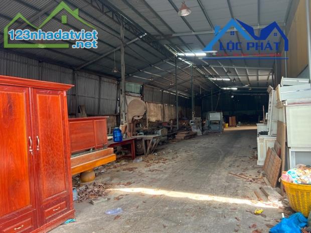 Cho thuê xưởng 2.000m2 Long Bình Biên Hòa Đồng Nai. Giá 60 triệu - 2