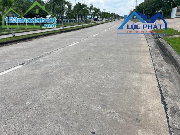 Cho thuê xưởng 2.000m2 Long Bình Biên Hòa Đồng Nai. Giá 60 triệu