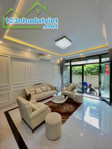 Bán Nhà phố Bồ Đề 50m2, 6 Tầng, Gara, Thang Máy, Ngõ Thông, Full Nội Thất - 12.79 Tỷ - 5