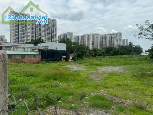 CHÍNH CHỦ, LÔ GÓC DT KHỦNG HƠN 4.000M², NGANG 32M, NGAY VINHOMES GRAND PARK, QUẬN 9