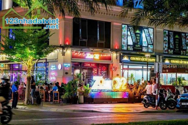 Bán shophouse kinh doanh sầm uất giá tốt Vinhome Grand Park Quận 9. Cần bán shophouse - 2