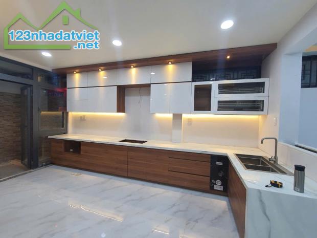 Nhà 2 lầu rộng rãi mặt tiền 30 tháng 4, P.Hưng Lợi, Q.Ninh Kiều, Cần Thơ - 3