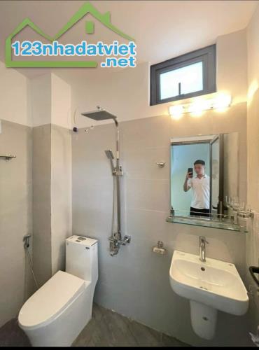 CẦN BÁN NHÀ 4 TẦNG DT:32M2 VỊ TRÍ ĐẸP.NGÕ RỘNG,THÔNG THOÁNG.Ô TÔ ĐỖ CỬA.GIÁ CHỈ 1,9TỶ - 1