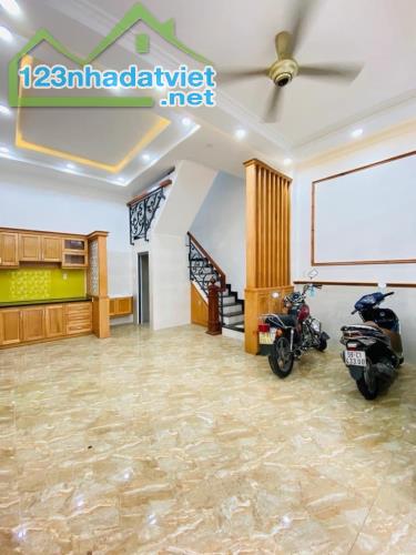 Bán nhà Lê Văn Thọ, 49m2, 4 tầng, nở hậu 6.5m, hẻm xe hơi, giá 5.9 tỷ, TL - 2