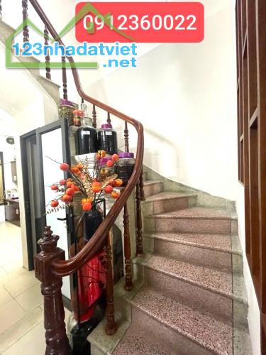 Nhà 3T Mỗ Lao, DT 46/55m2, ô tô, kinh doanh, giá 10 tỷ 2 - 1