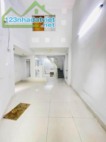 BÁN NHÀ 2/ ĐƯỜNG DƯƠNG QUẢNG HÀM   P5, Q GÒ VẤP - 2