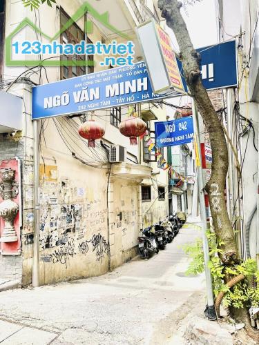 242 Nghi Tàm - Tây Hồ. Dân xây - Giá Đầu Tư. DT30m2-4 tầng. Giá 5.2 tỷ. Còn Thương Lượng.